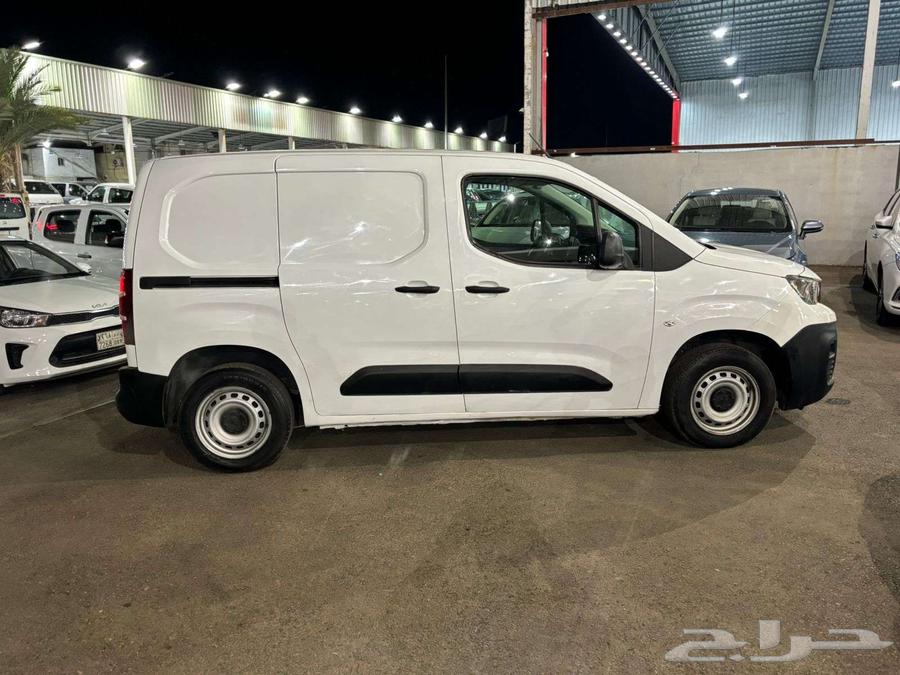 Peugeot Partner 2022 Diesel Special Offer63613104751745112