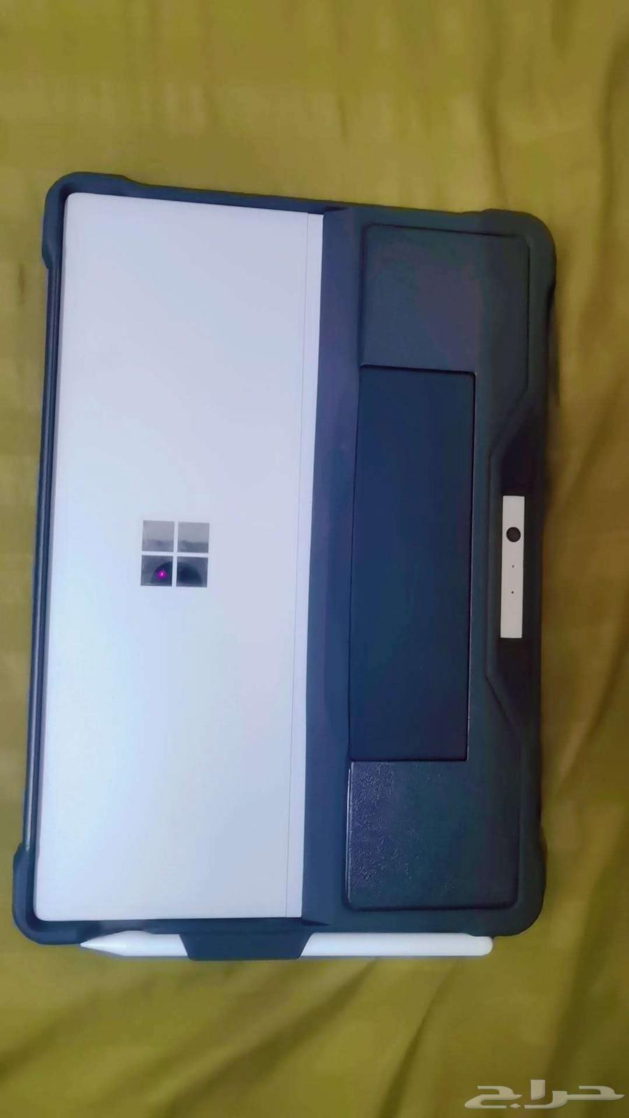 Laptop surface pro 4 windows 1163613452413058112