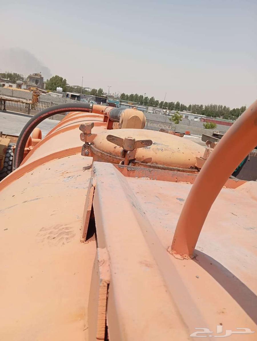 Suction tank63613938488579114