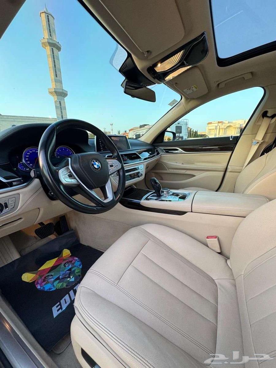 BMW 730 2018 Model (Storage)63613970472579113