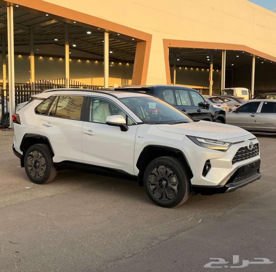 Toyota RAV4 XLE 202563613712664834112