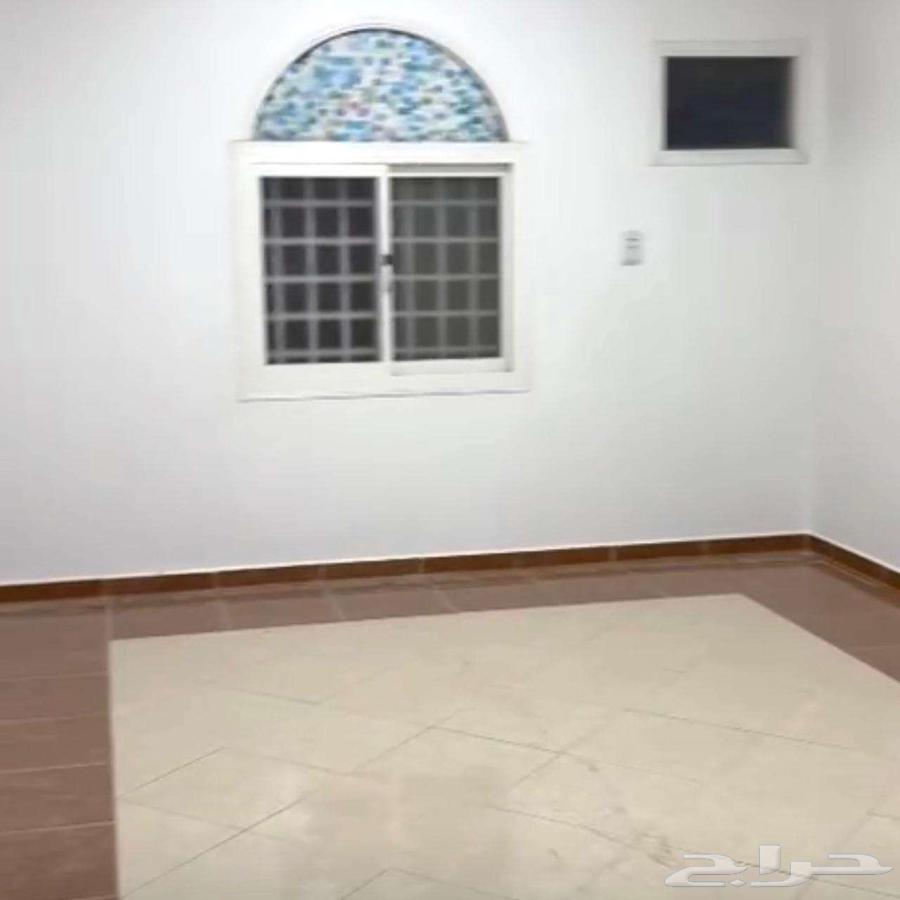 شقه فاخره حي القرى مع سطح62898887190018111
