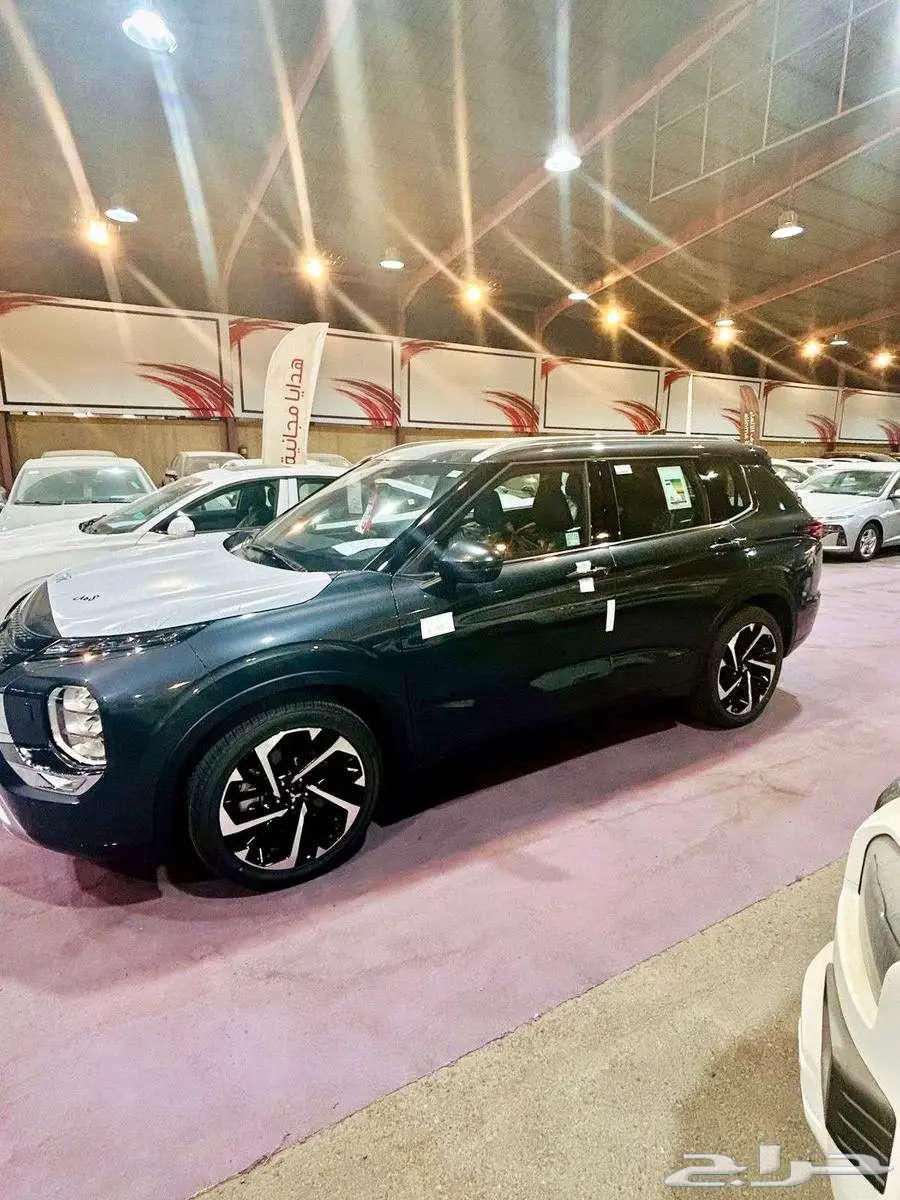 Mitsubishi Outlander 2025 (Installments available through all banks)63614164908547111