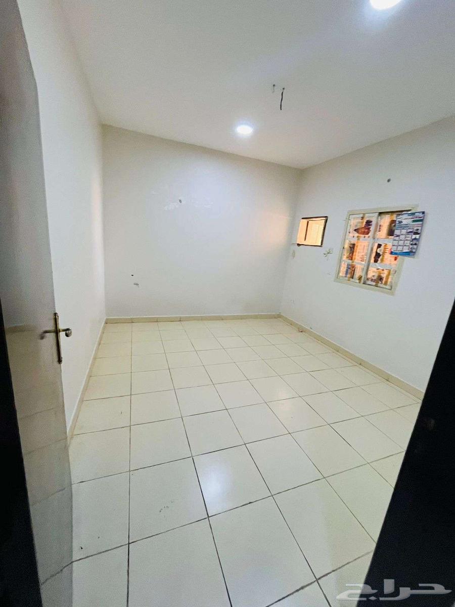 للايجار السنوي شقة عزاب في الرياض حي المونسية -عرض رقم H99663369106941571112