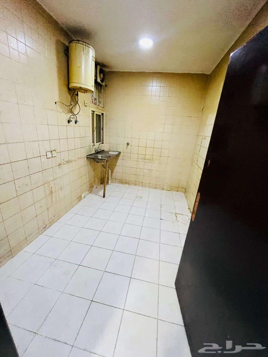 للايجار السنوي شقة عزاب في الرياض حي المونسية -عرض رقم H99663369106941571113
