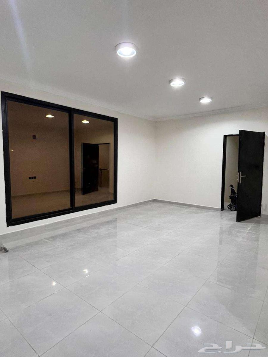 للايجار السنوي شقة عوائل في فيلا في حي بدر   عرض رقم H100663369246761858112