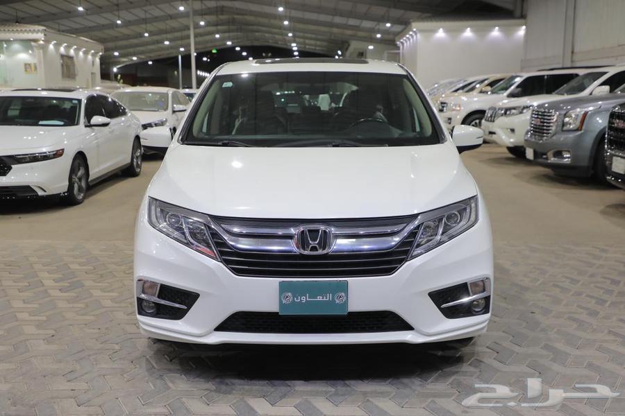 Honda Odyssey Full Option Sunroof Leather 6 Cylinder Model 201963614348009602111