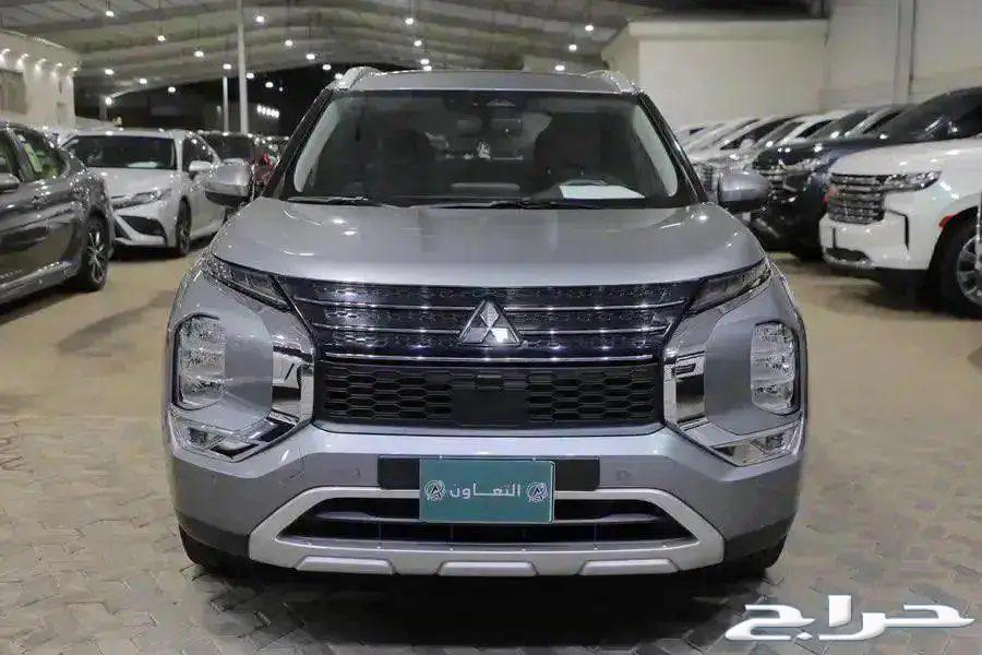 ميتسوبيشي اوتلاندر نص فل بانوراما جلد اربعة سلندر موديل 202463614525119105111