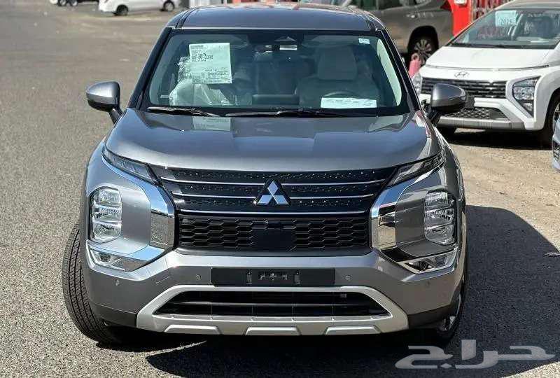 Mitsubishi Outlander 4x4 Half Full 7-Seater 202563614729341315113