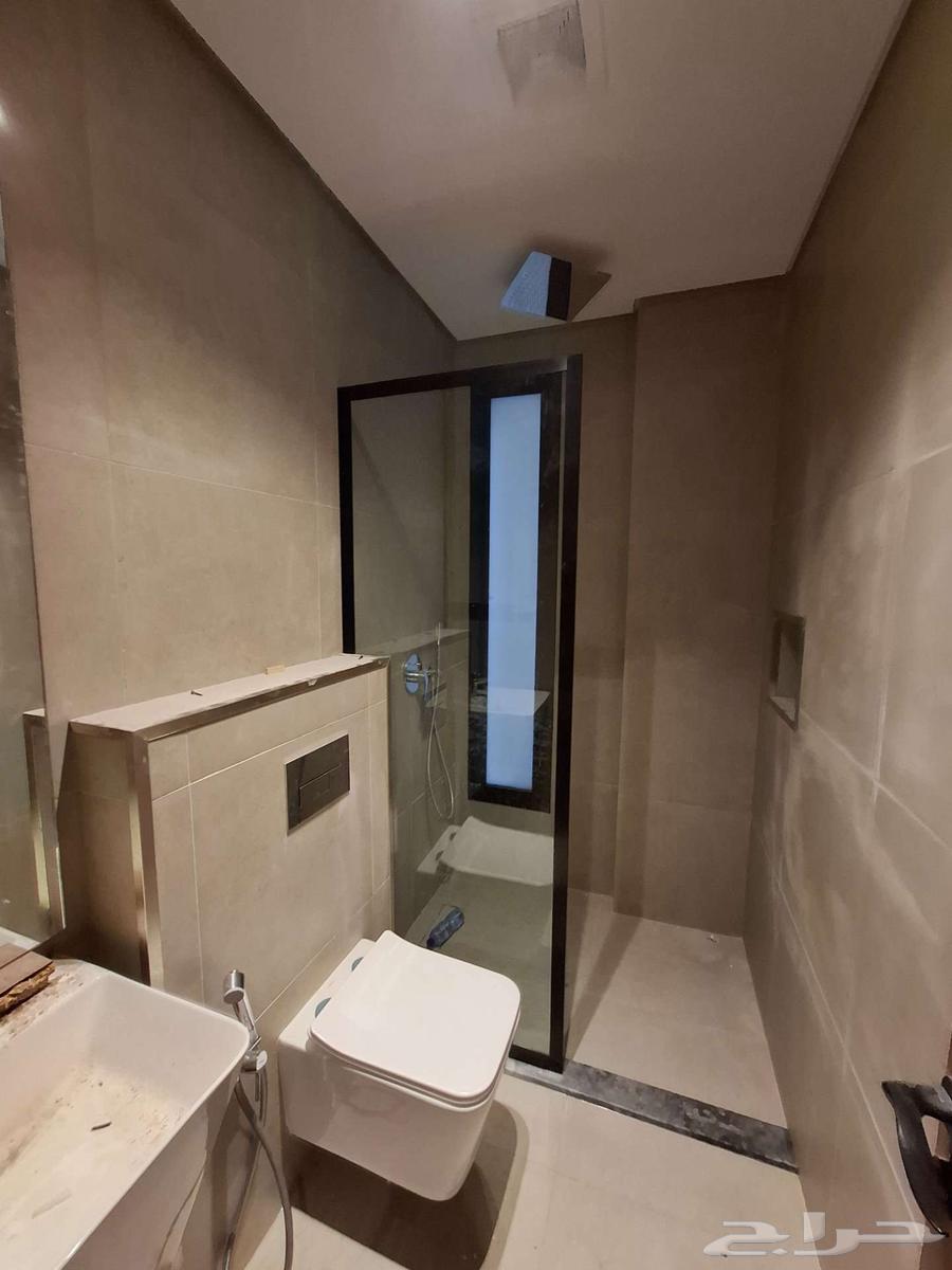 Scratch-resistant aluminum glass shower mirrors63029235922946111