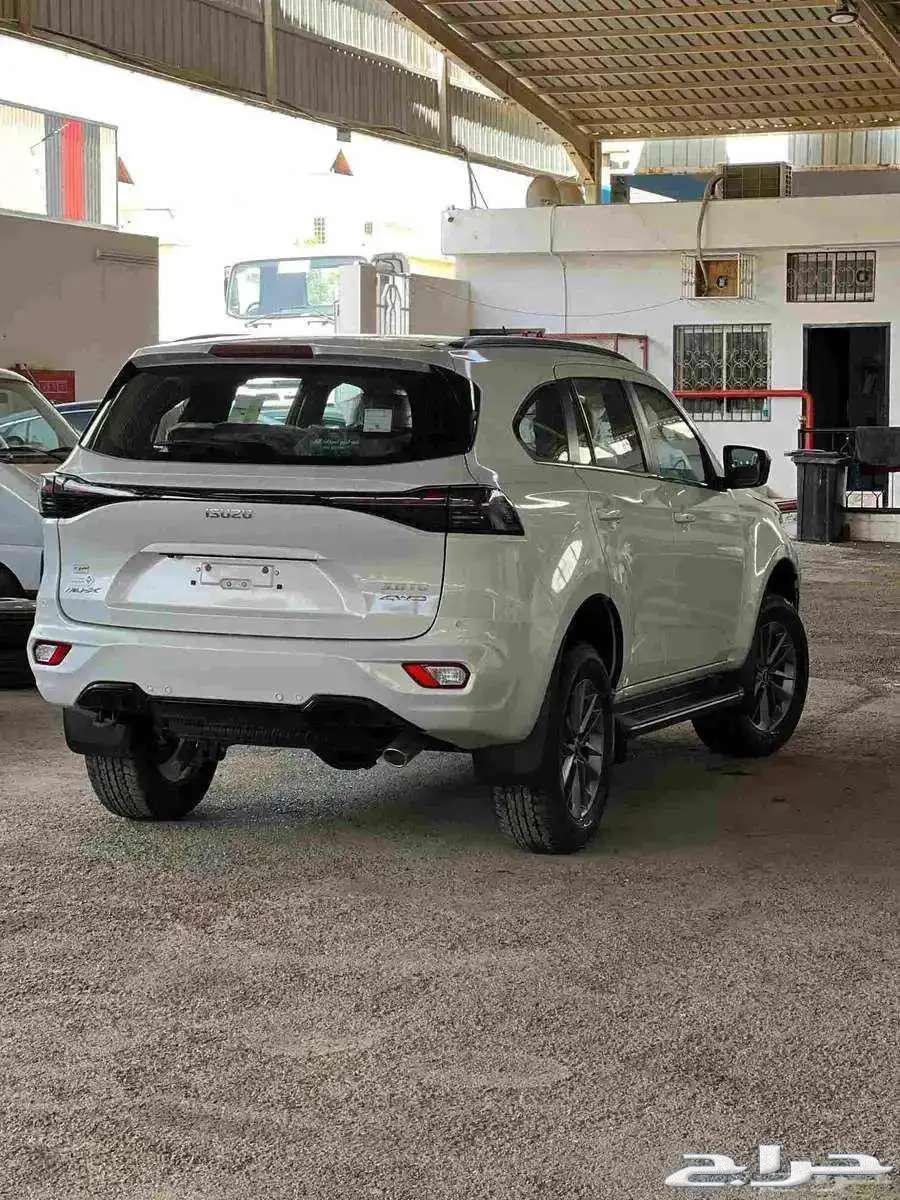 Isuzu 2025 Jeep MUX Full Diesel Double Cab and Installments63614880627715112