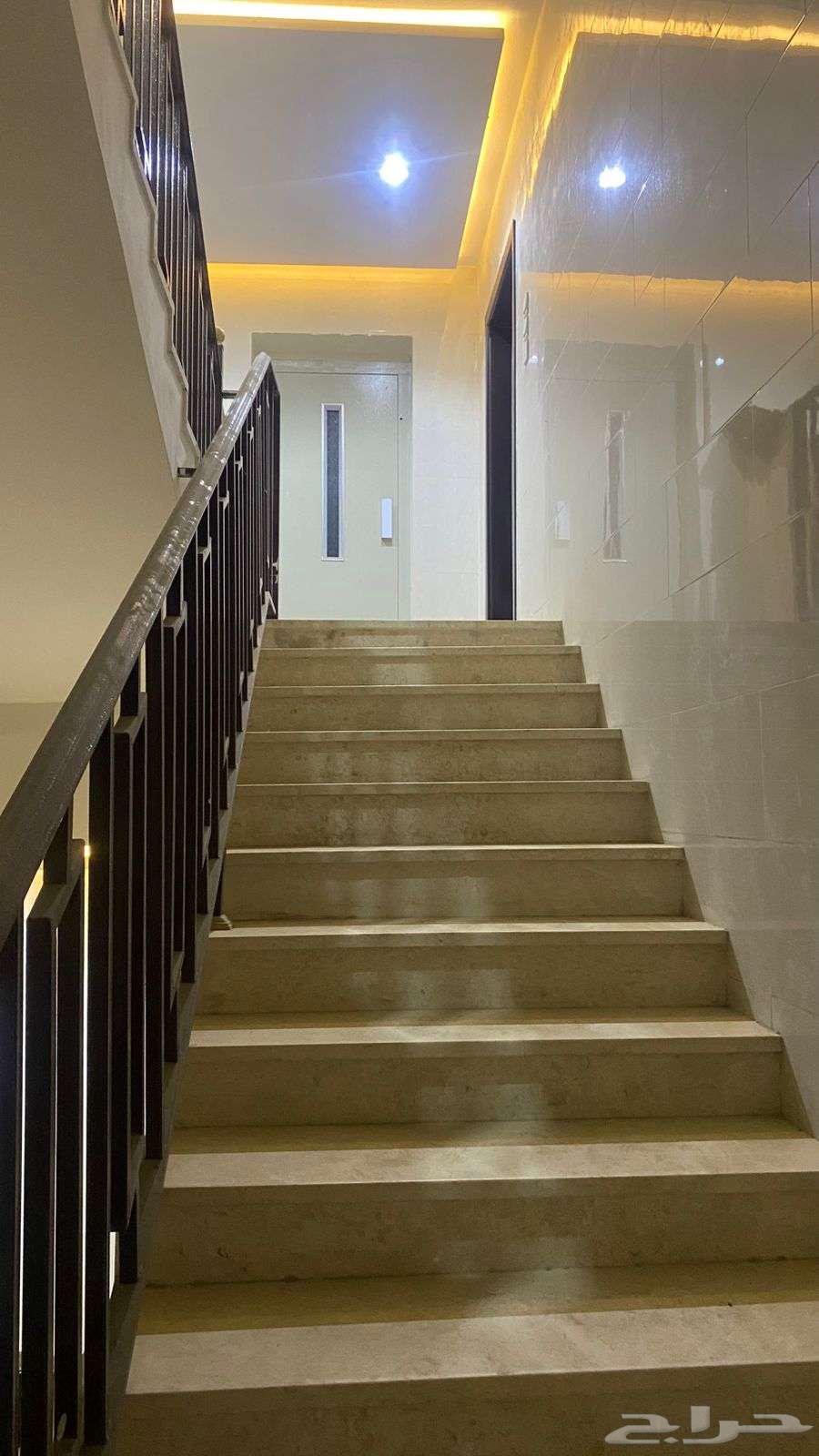 عمارة تجاريه دخل حد الحرم في ولي العهد 263356460135297111