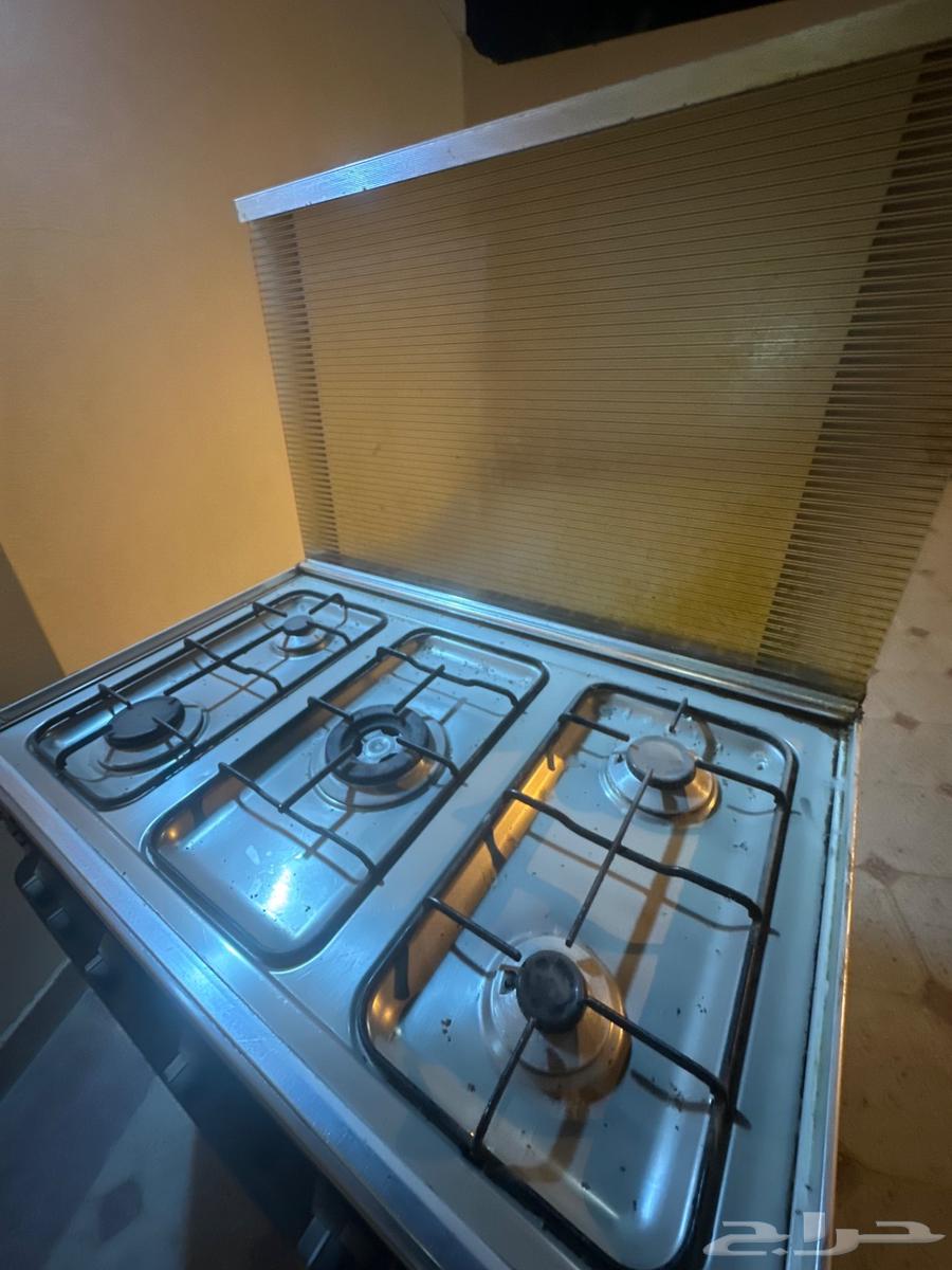 فرن مستعمل يشتغل على الغاز إيطالي شركة tecnogas63345160465667111