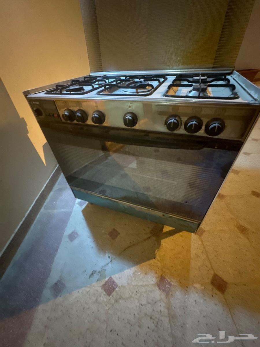 فرن مستعمل يشتغل على الغاز إيطالي شركة tecnogas63345160465667113