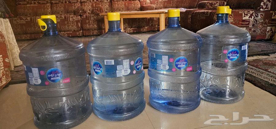 The council is in good condition and there is an excellent and durable iron mesh bed and four bottles.630288032574741125