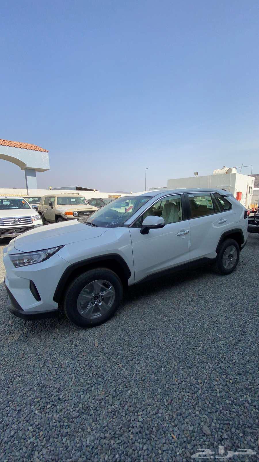 Toyota RAV4 LE Gasoline 2025 Cash and Financing63615358385667112