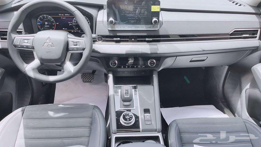 Mitsubishi Outlander - Half Option 7-Seater 202563615538082562114