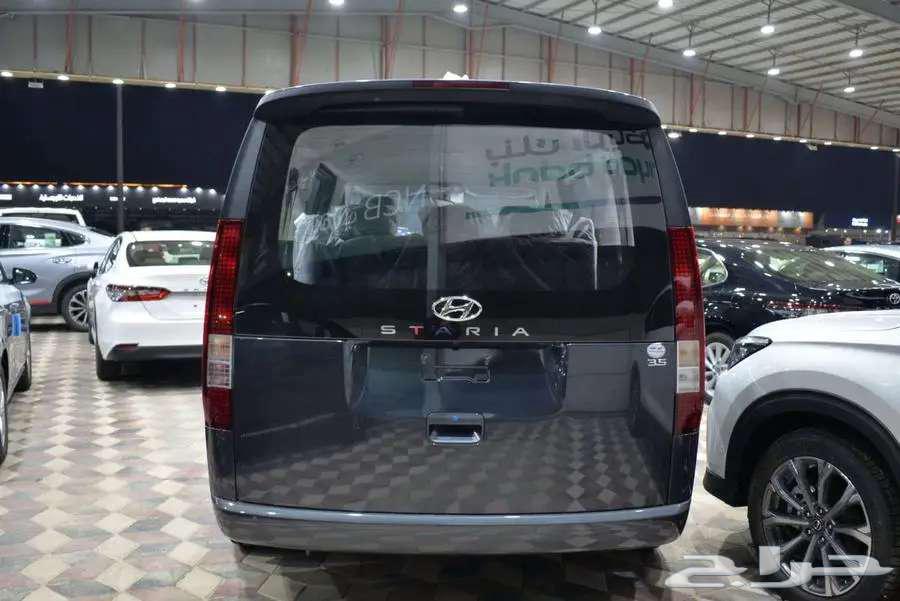Hyundai Staria 9-Seater for Cash and Installment63615367191683114