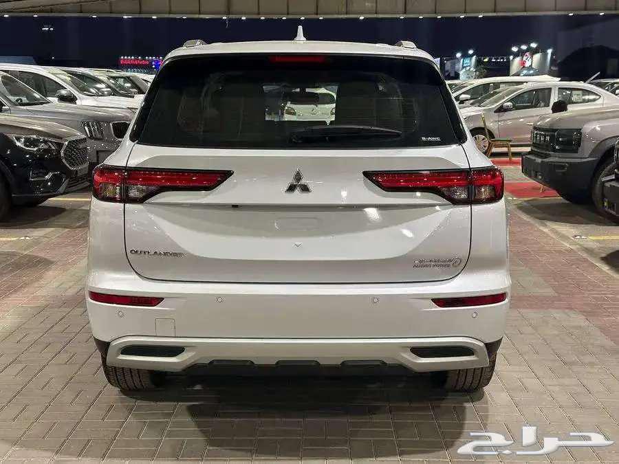 Mitsubishi Outlander Half Full Model 202563615360657793112
