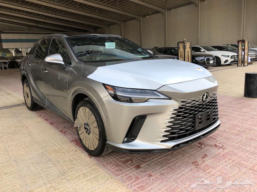 لكزس RX350 BB 2025 تيتانيوم داخلي بني -ابيض داخلي بني سعودي63615372254593112