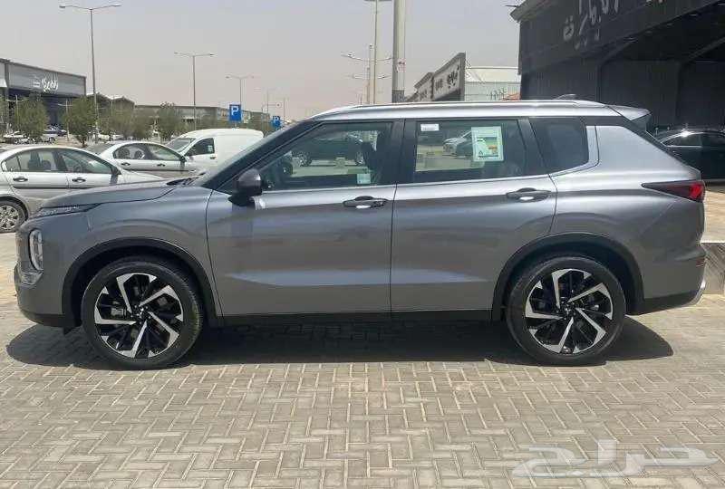 Mitsubishi Outlander Double Half Full 7-Seater 2025 Saudi Zero63615832285827111
