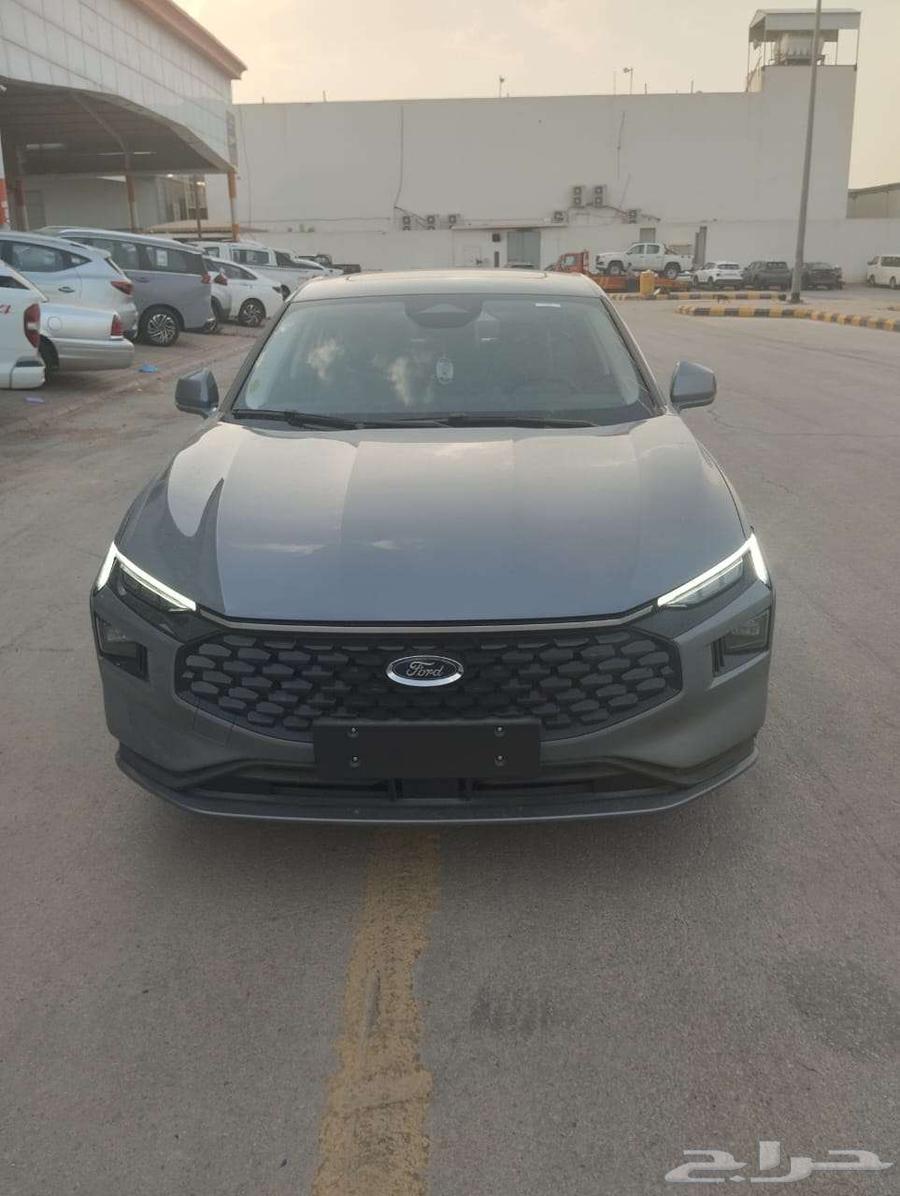 فورد تورس ترند نص فل 2025 صيانة مجانية63616151749251111