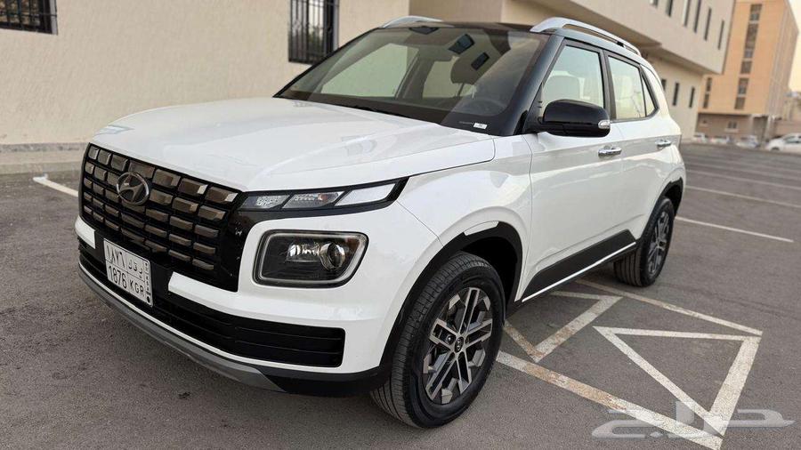 HYUNDAI VENUE TURBO --1000cc (PREMIUM)   202363615822692610110