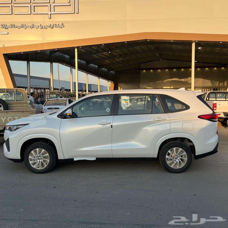 تويوتا انوفا بنزين 2025 - عرض63615825372929112