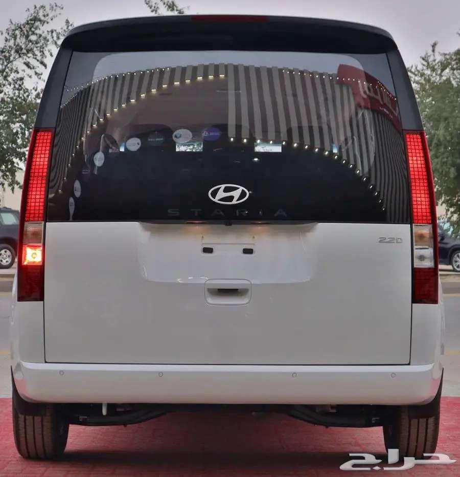 Hyundai Staria 9-passenger and 11-passenger diesel 2025 lowest financing price63616126713859114