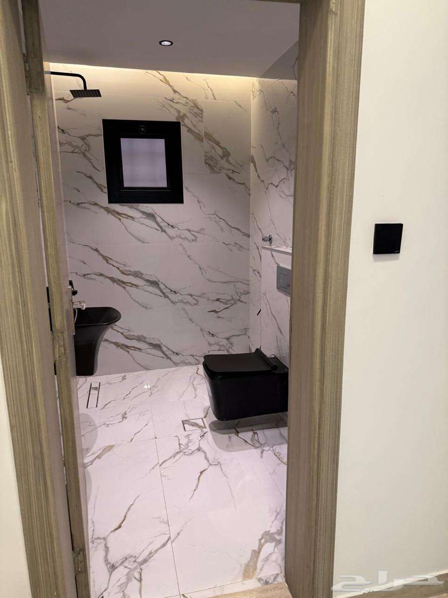 New large ground floor 375 meters for rent in Al-Salam district, split air conditioners62995655273858113
