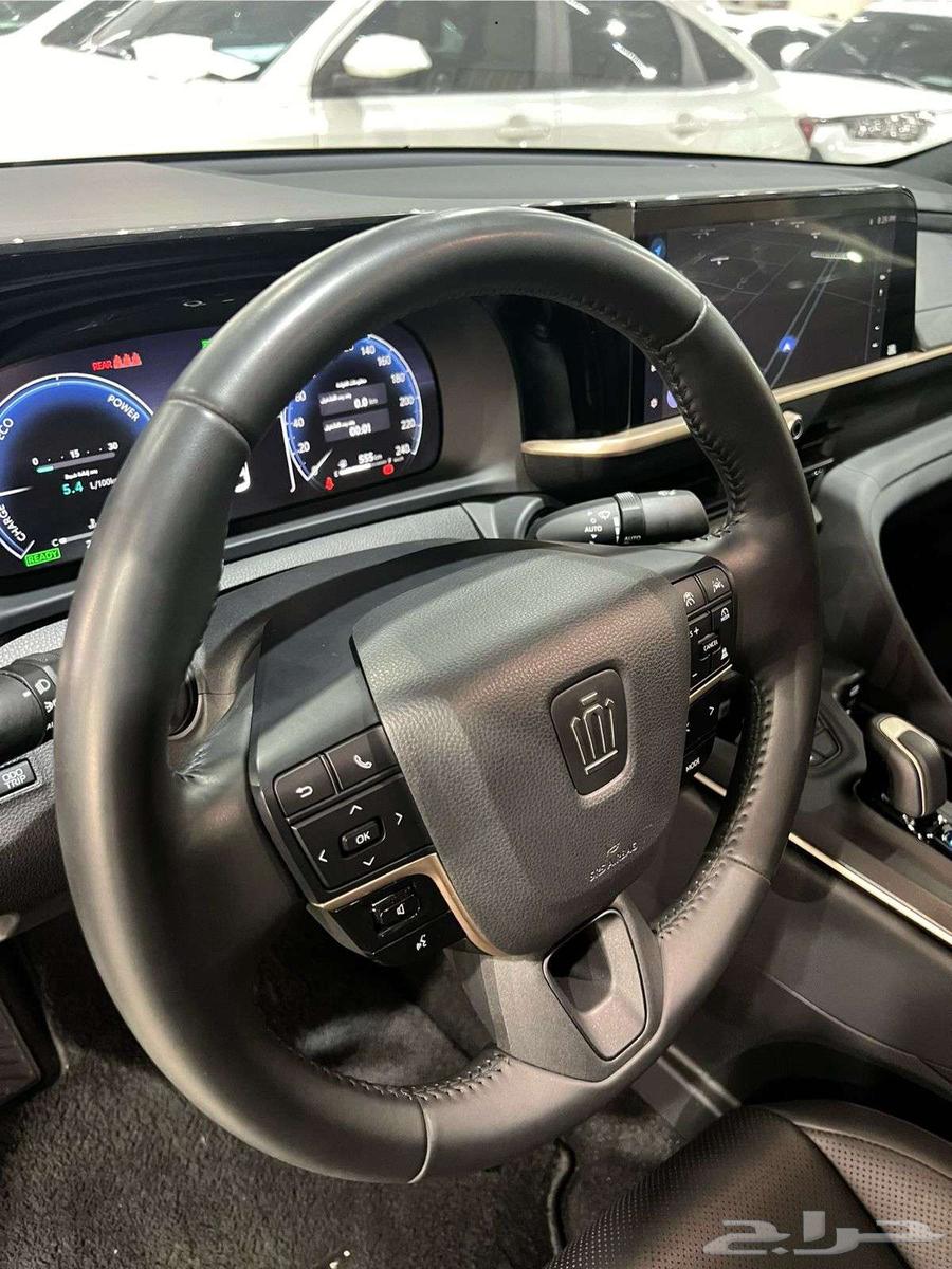 Crown Premium 2023, almost new (Agent Abdul Latif Jameel)63005085188994114
