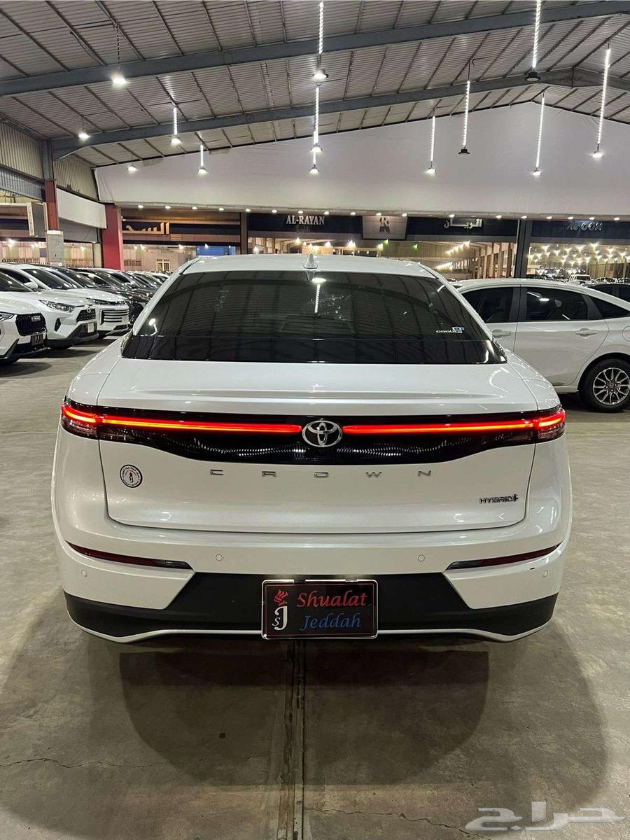 Crown Premium 2023, almost new (Agent Abdul Latif Jameel)63005085188994113