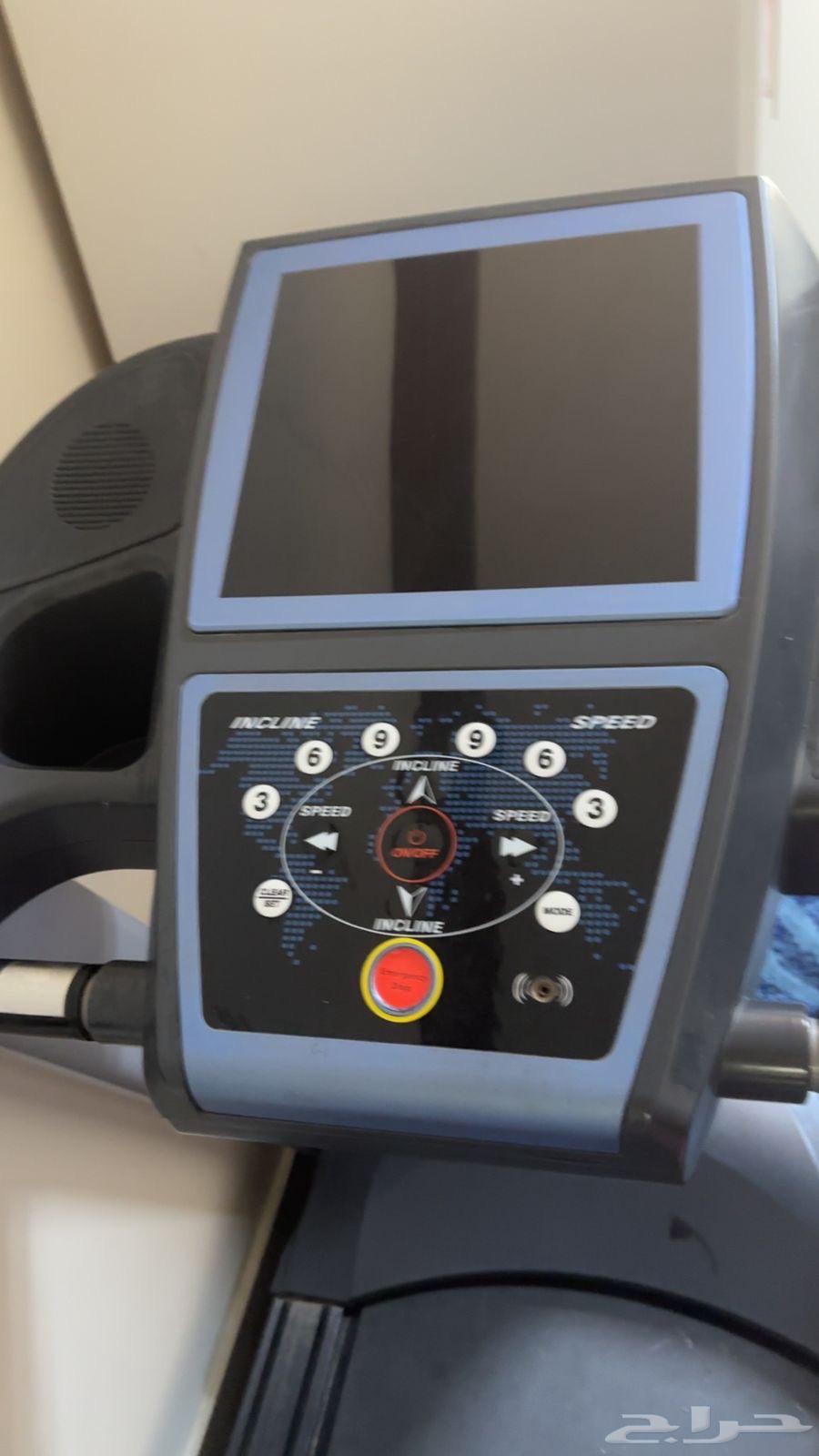 A treadmill similar to those in clubs63329204591361111