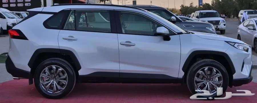 Don't miss the 2025 Toyota RAV4 XLE Double Cab Gasoline63616144755715112