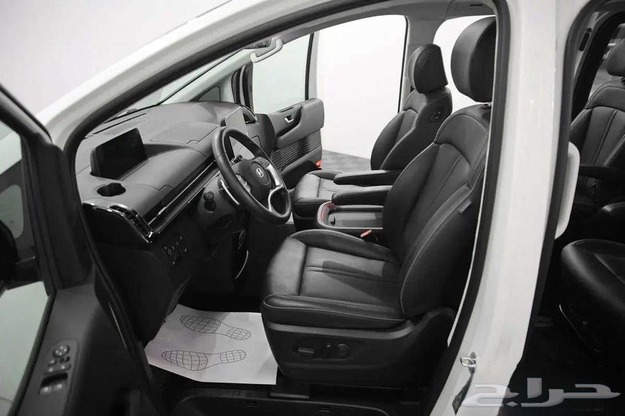Hyundai Staria 11-9 Passenger 2025 Diesel and Gasoline (Cash - Installments)63616133567489111
