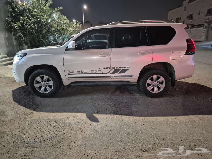لاند كروزر برادو موديل 2022 TXL1 دفع كلي V6 عداد 60600 كم.63005657119874114