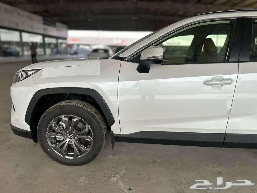 Toyota RAV4 XLE Double Gasoline 202563403571925121114