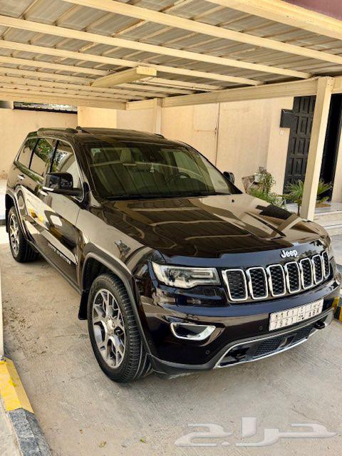 Jeep Grand Cherokee Limited SAR 130 000 (Low Km)63391869829123113