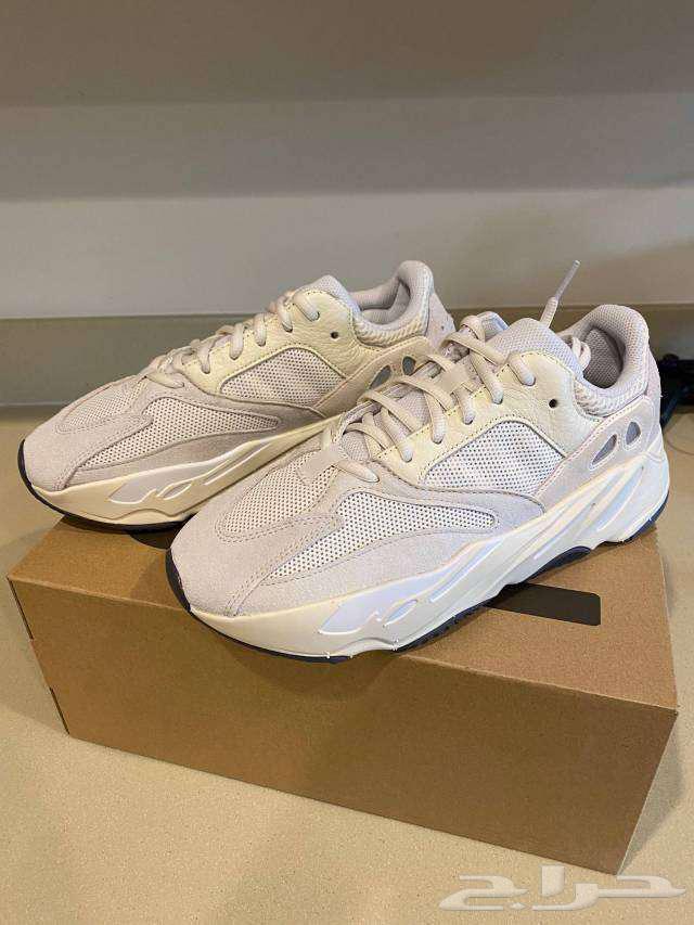 yeezy-boost-700 ANALOG63388597886209111