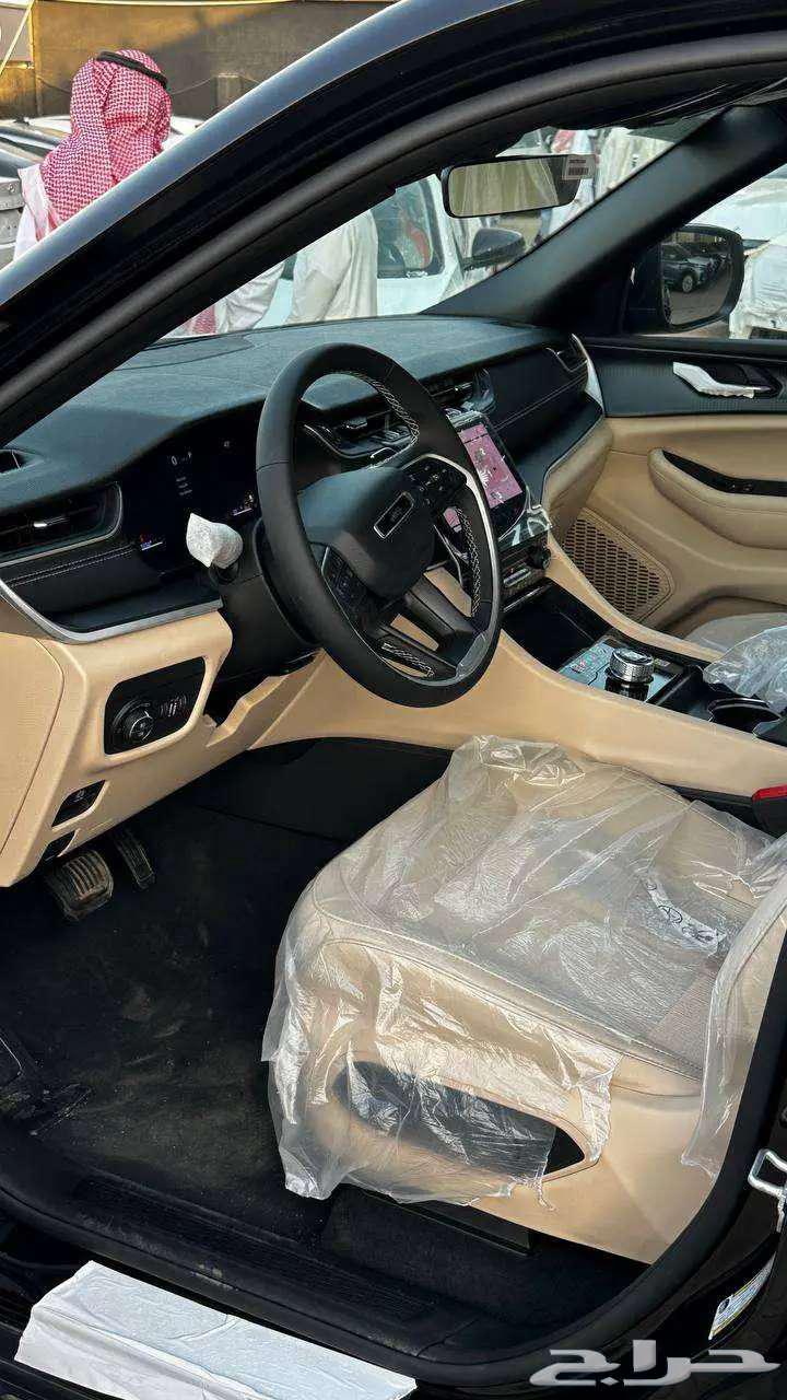 جيب قراند شيروكي لاريدو 2025 كاش او اقساط63399599650306113