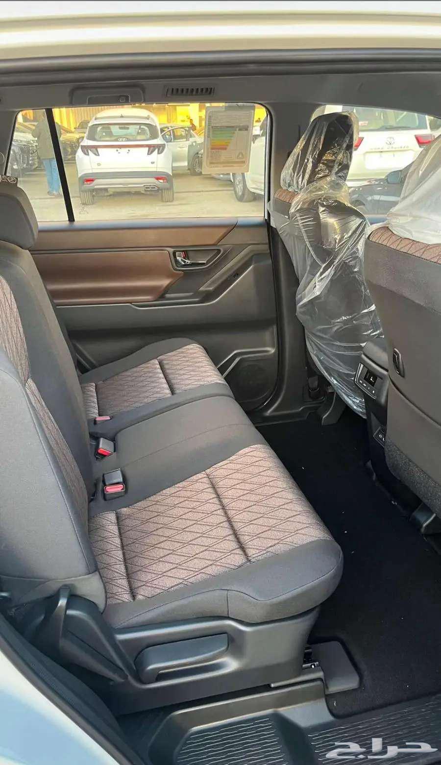 Toyota Innova gasoline 2.0 model 2025, cash and installments63400866434307112
