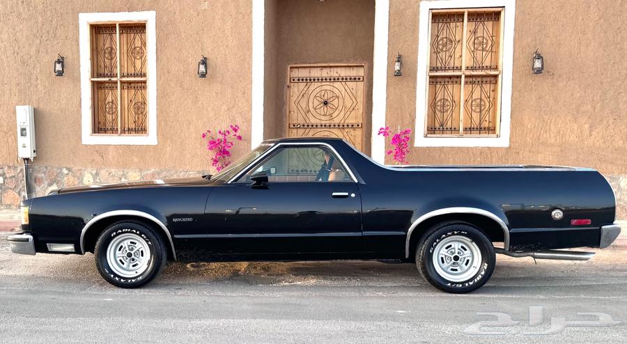 Rare and distinctive classic Ford, fully restored, 79 Ranchero63402063247747112