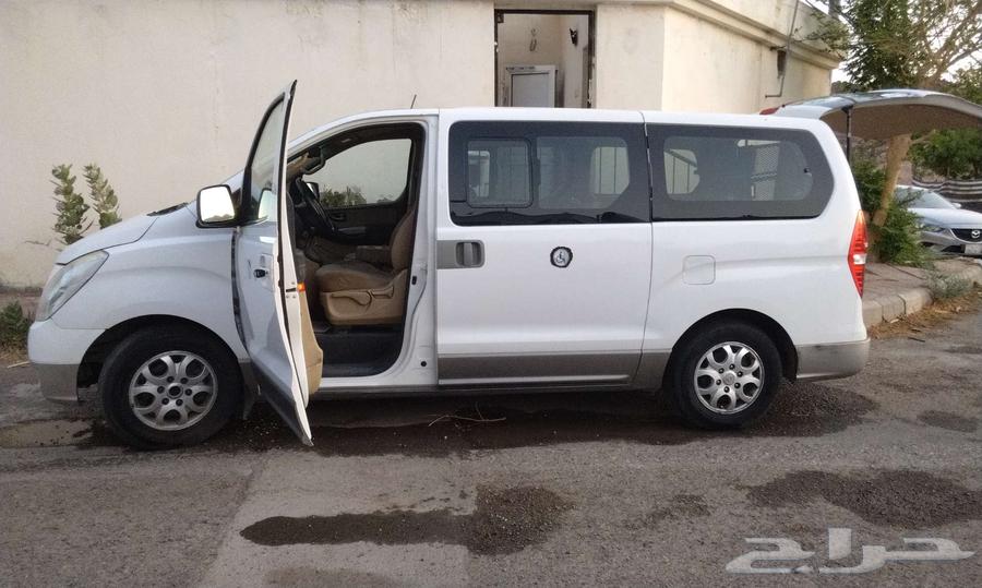 A car for the elderly and people with special needs63400893060226114