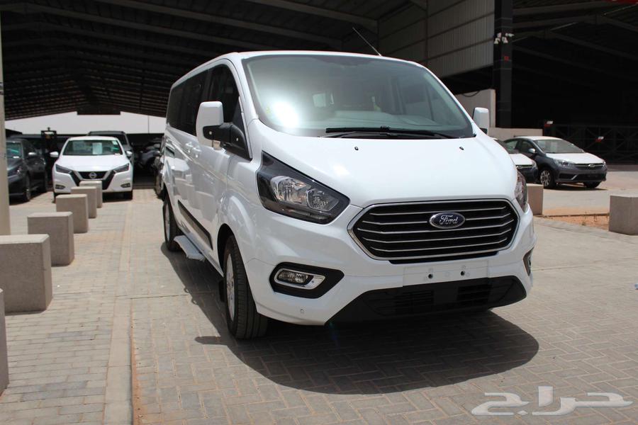Ford bus, 9 passengers, white, gray, black, 202363402825942530113