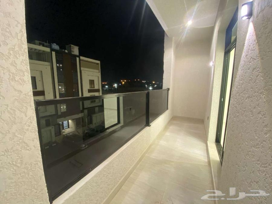شقق لليبع علوية ابها   حي البديع63379993674369113