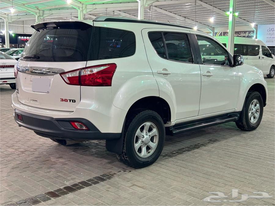 Isuzu MU-X 2020 odometer 162 thousand km63403563837443113