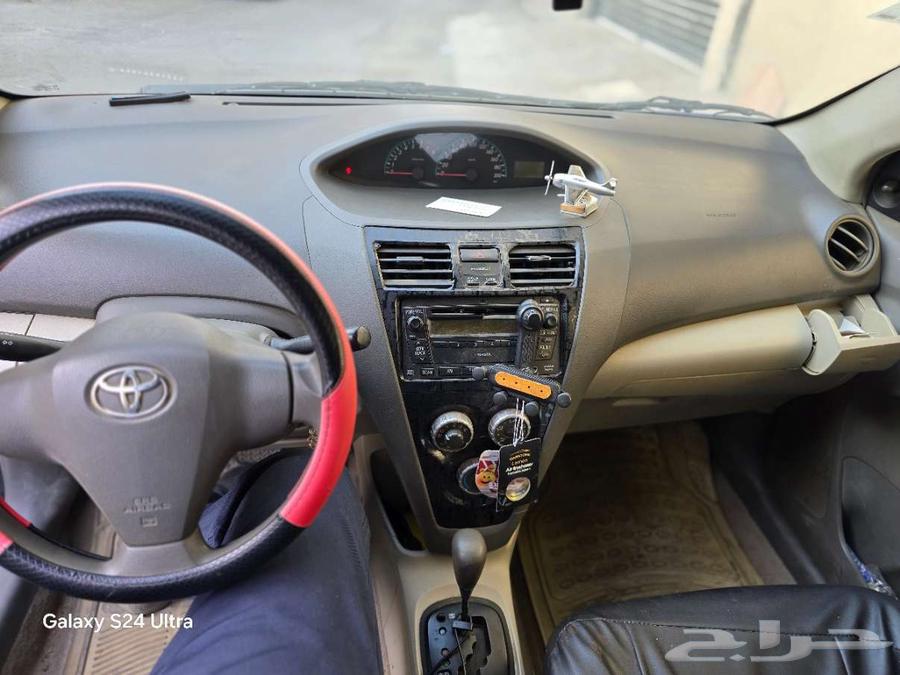 تويوتا يارس 2013 سيدان - أوتوماتيك خالية من الحوادث.63402842283265114