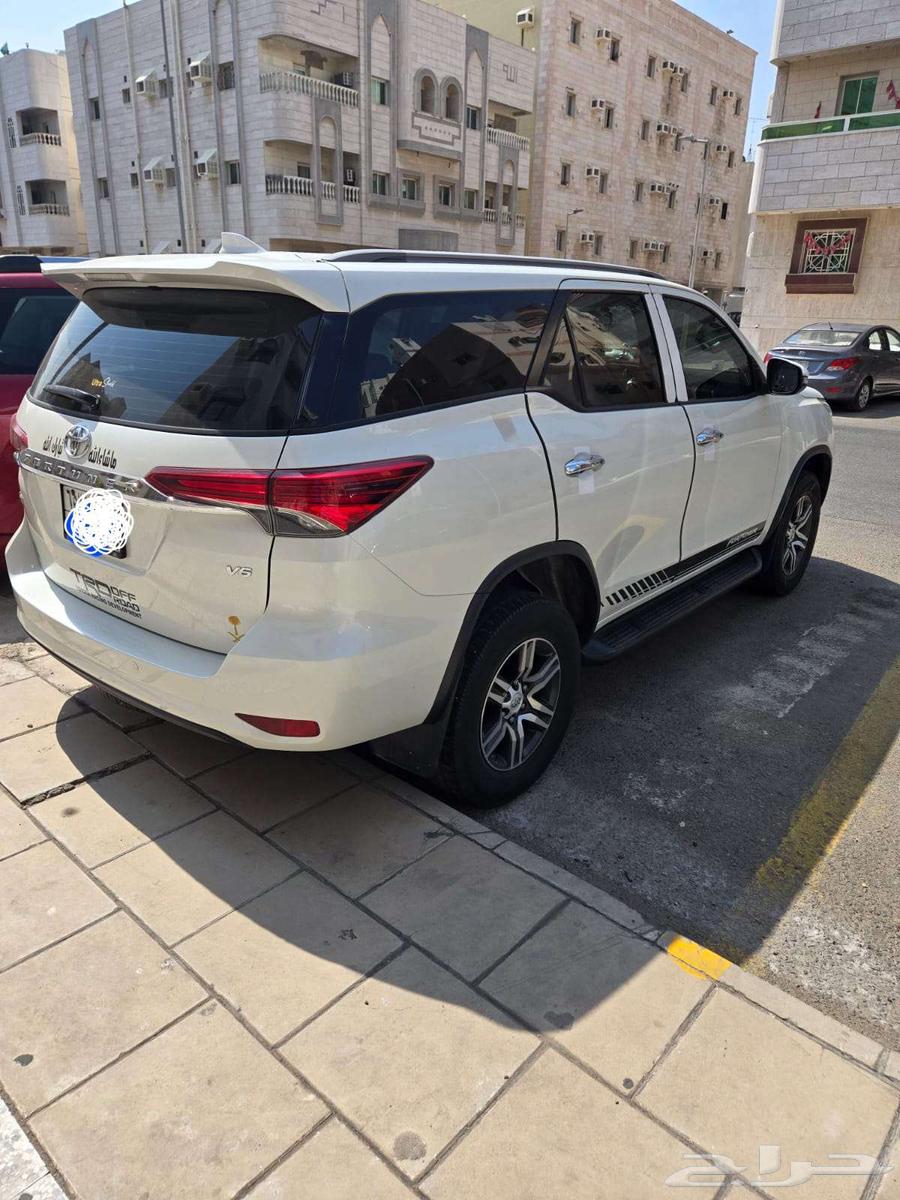 Toyota Fortuner 202063398175849345114