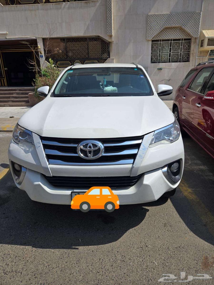 Toyota Fortuner 202063398175849345111