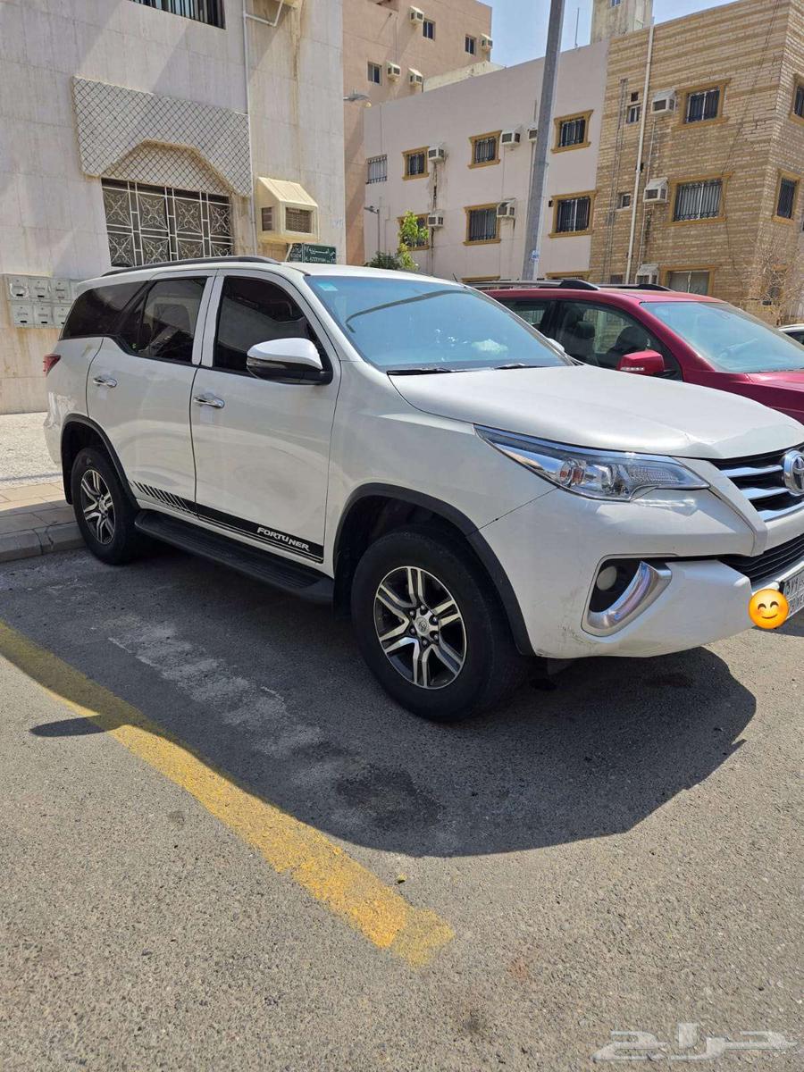 Toyota Fortuner 202063398175849345114